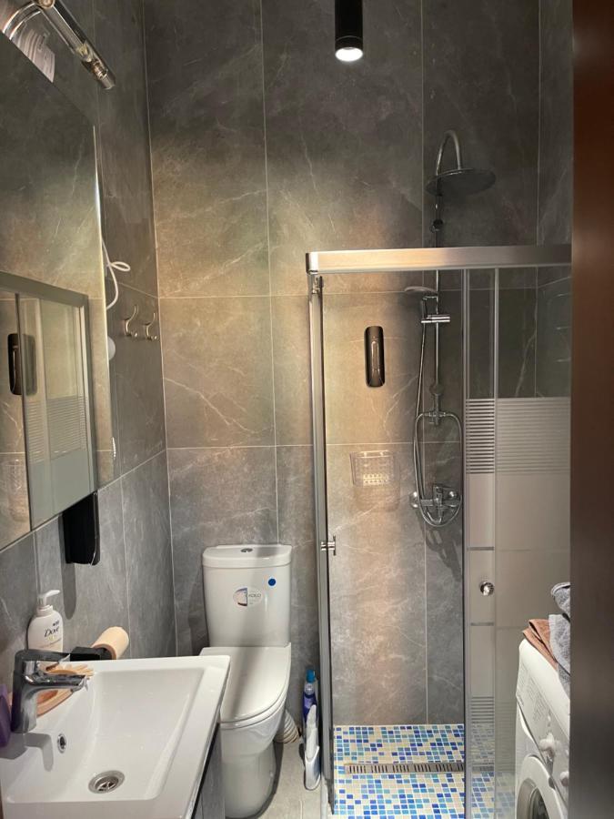 Philharmonie Platz Apartments チェルニウツィー エクステリア 写真