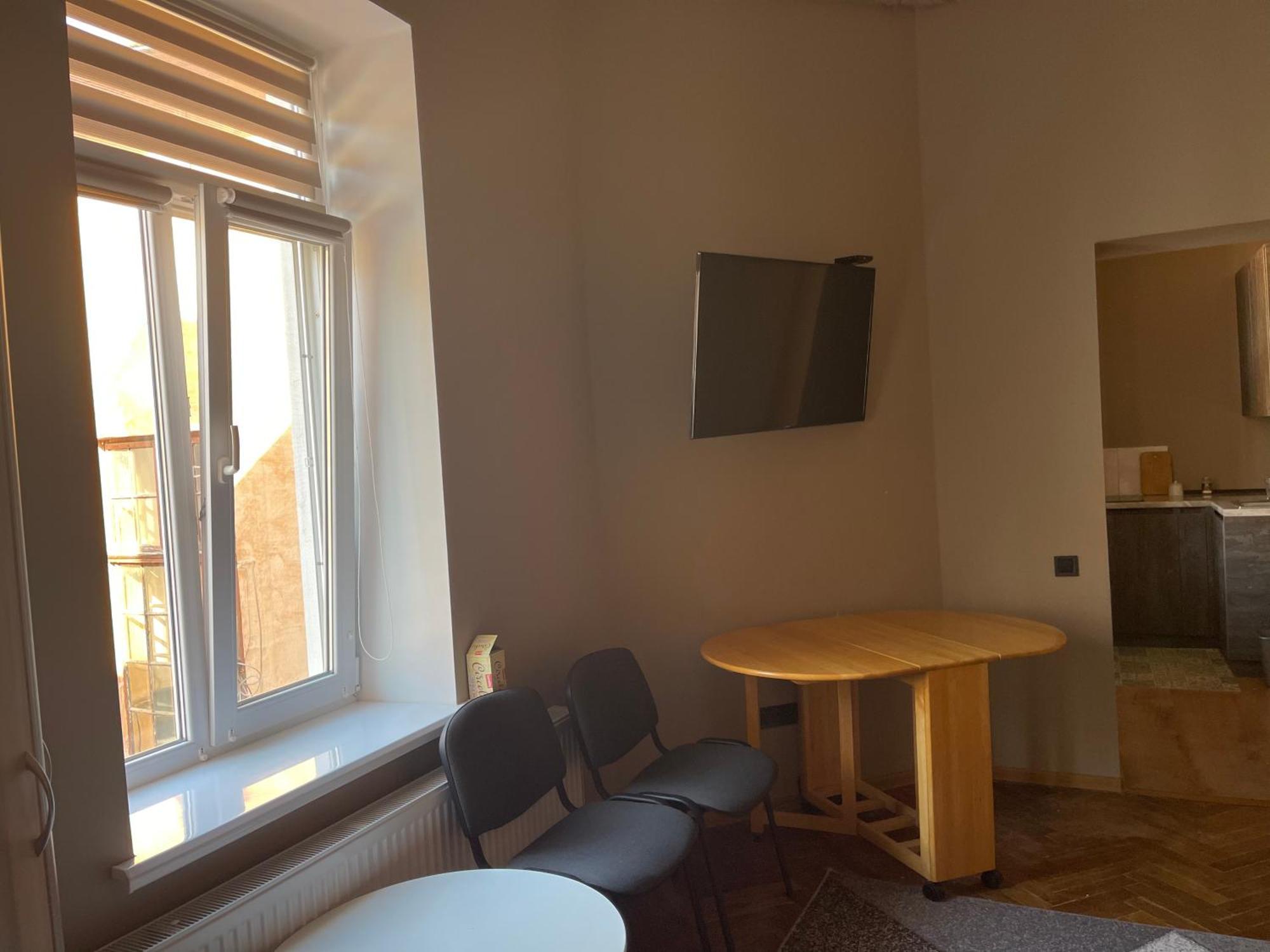 Philharmonie Platz Apartments チェルニウツィー エクステリア 写真
