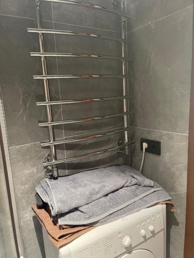 Philharmonie Platz Apartments チェルニウツィー エクステリア 写真
