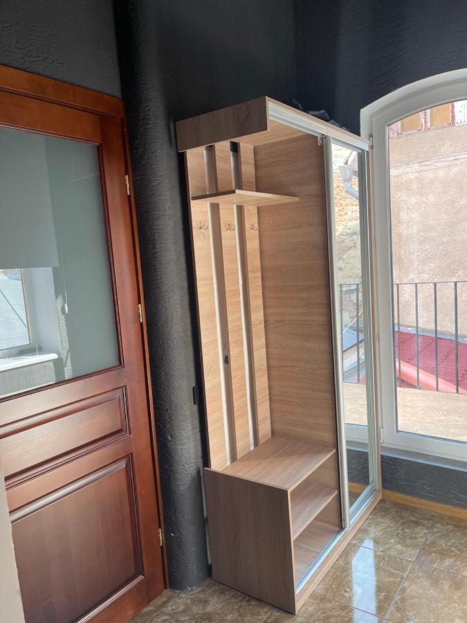 Philharmonie Platz Apartments チェルニウツィー エクステリア 写真