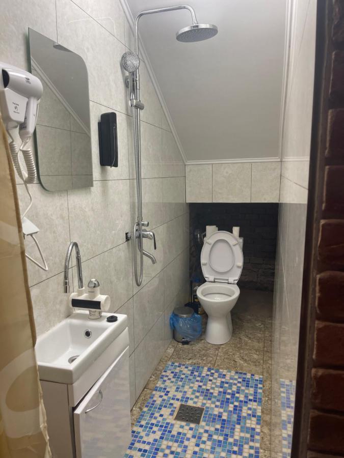 Philharmonie Platz Apartments チェルニウツィー エクステリア 写真